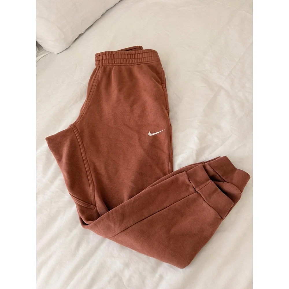 Nike Mens FJoggers Sweatpants XL Rust Brown Embroidered Swoosh Logo